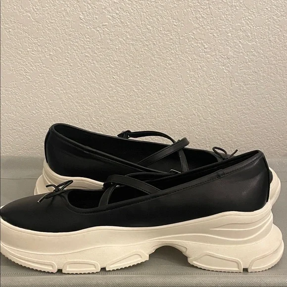 Steve Madden Women's Broder Strappy Platform Sneakers - Picture 7 of 10